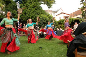 Zigeunertanz mit Tambourin Hotel Friedrichs  Schleiden / Gemünd
