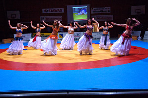 Showtanzgruppe Darabukka und Sukaynah in Aachen Walheim